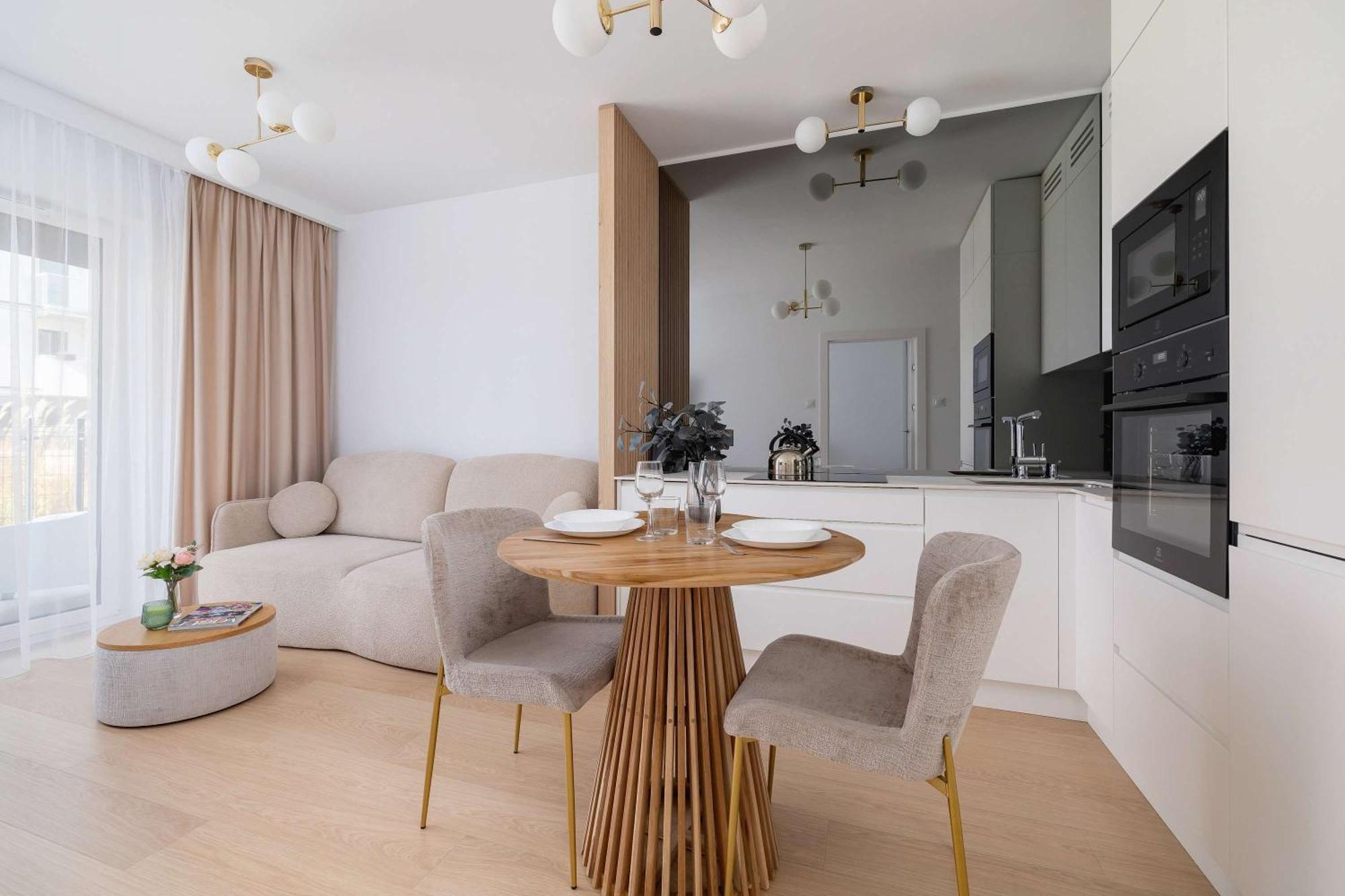 Апартаменти Atmospheric With Parking By Renters