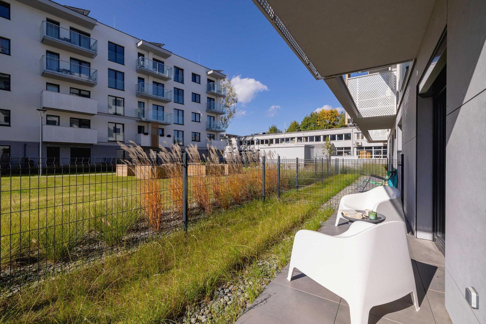 Апартаменти Atmospheric With Parking By Renters *