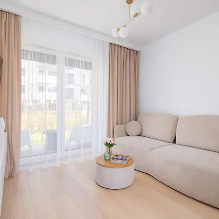 Atmospheric Apartment With Parking By Noclegi Renters Краків Екстер'єр фото
